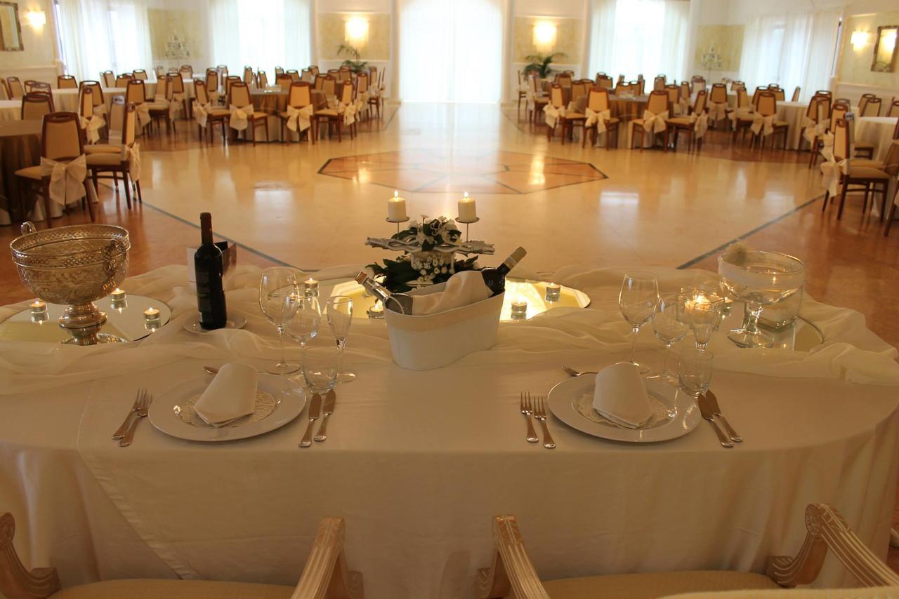 Hotel Agri Resort "Agora" Castelluccio dei Sauri Exteriör bild